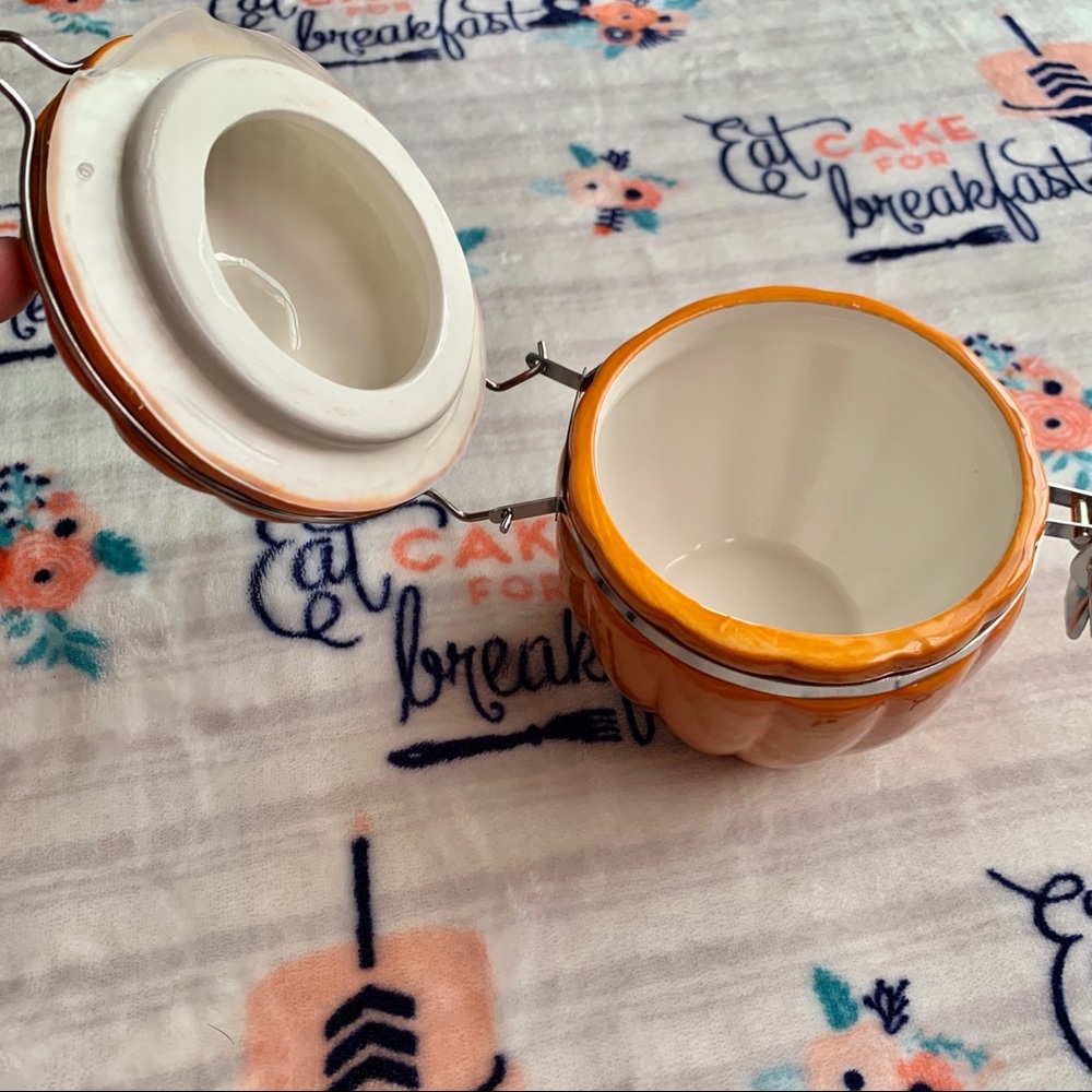 LAST 1! 🎃 Orange Pumpkin Kitchen Canister 🎃 - Picture 8 of 10